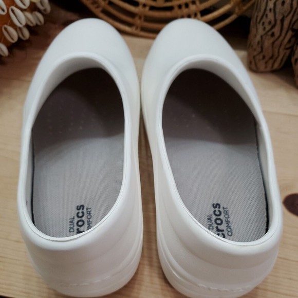 Crocs Neria Pro II Clog Work Slip On SR Shoes 205384 White Nursing Women’s Sz 10 - Picture 11 of 12